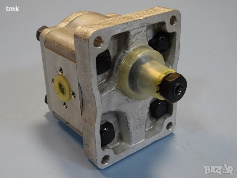 Хидравлична помпа "Хидравлика" C14X 175 Bar 1500 min-1 Hydraulic pump, снимка 1