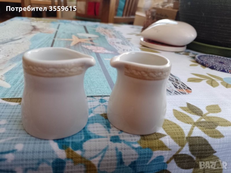 комплект от 2 порцеланови канички от Лондон, снимка 1