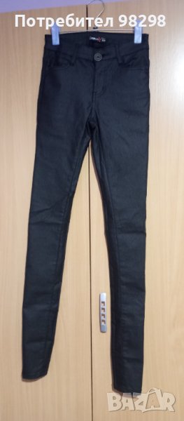 Дамски черни слим дънки от промазан плат fb sister XS, снимка 1