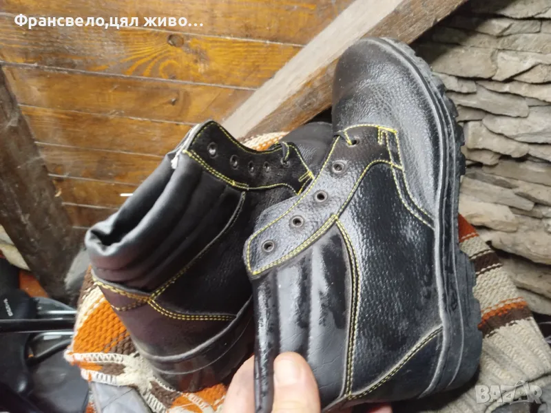 Работни обувки без пластина размер 40, снимка 1