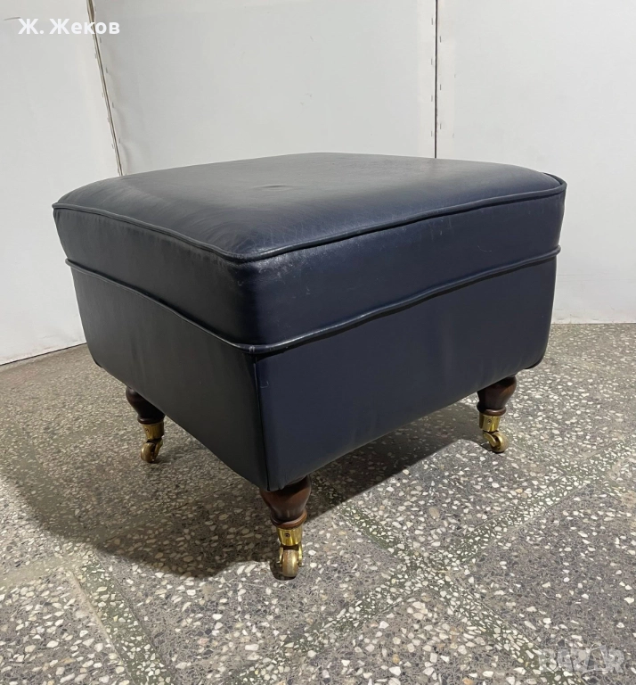 Кожена табуретка, снимка 1