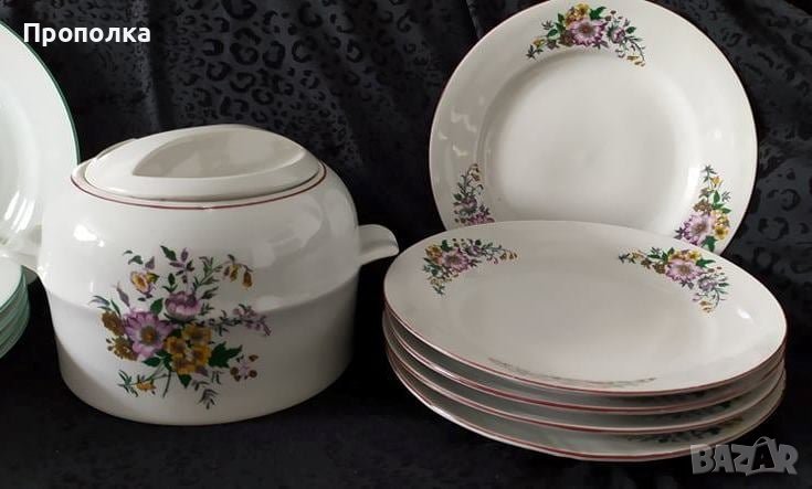 Комплект Пъстроцветни чинии със супник, снимка 1