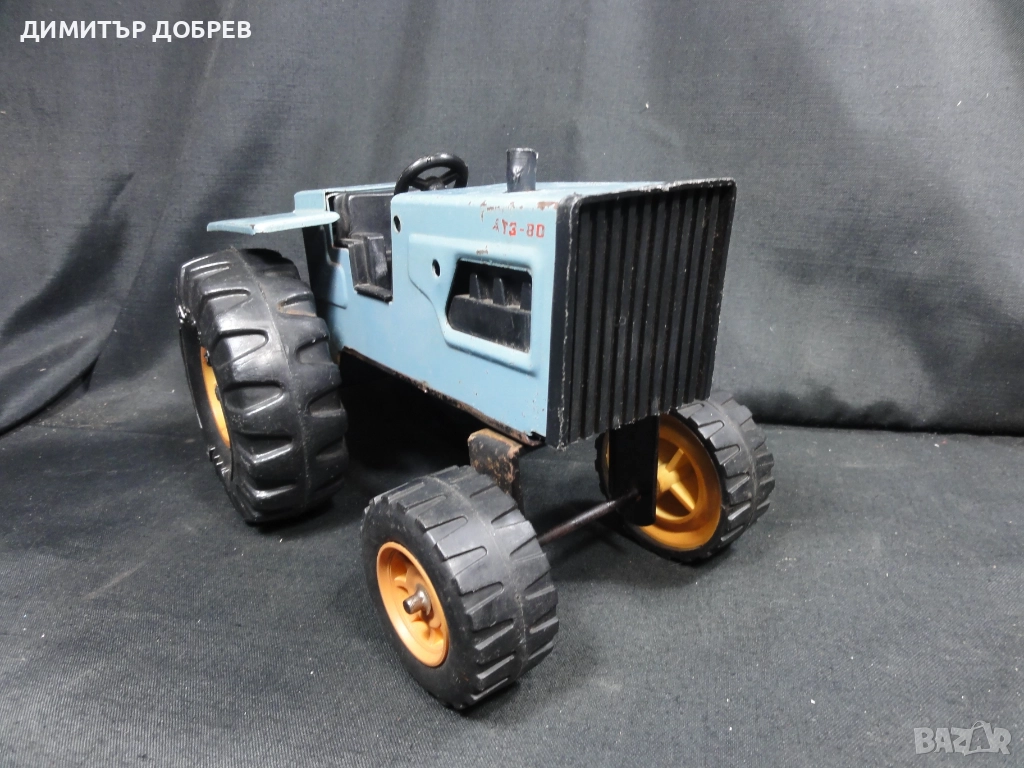 СТАРА РЕТРО СОЦ НРБ МЕТАЛНА ИГРАЧКА ТРАКТОР МИР РАЗГРАД, снимка 1
