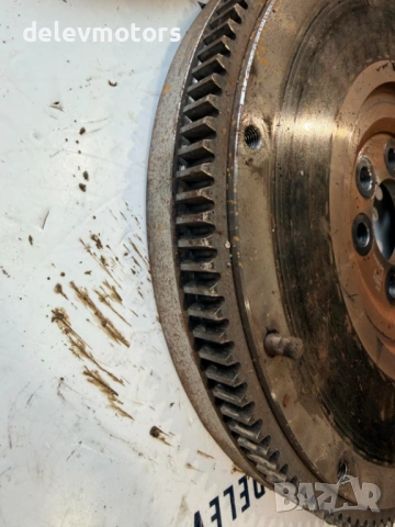 04C105273C / 04C141031C / 04C141025D комплект съединител, маховик, феродо и притискател Seat Arona, снимка 3 - Части - 53106037