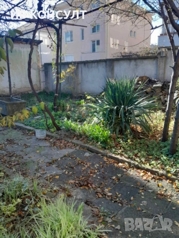 Отдава сутеренен етаж от къща със самостоятелен вход в гр. Стара Загора