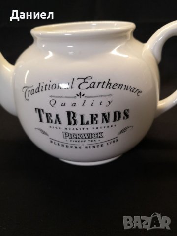 Порцеланов чайник, снимка 2 - Антикварни и старинни предмети - 41760996