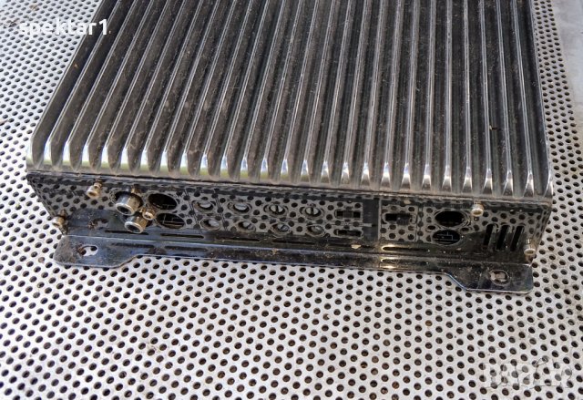 Автомобилен усилвател 1200 вата, снимка 2 - Ресийвъри, усилватели, смесителни пултове - 41809543