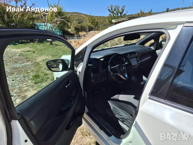 Nissan Leaf Термопомпа, 360* камери, всички защити, 100% бат.като новa, снимка 6 - Автомобили и джипове - 56345981