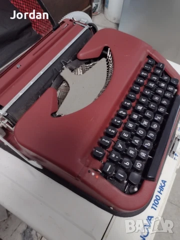 Нова Българска пишеща машина , снимка 5 - Антикварни и старинни предмети - 50444795