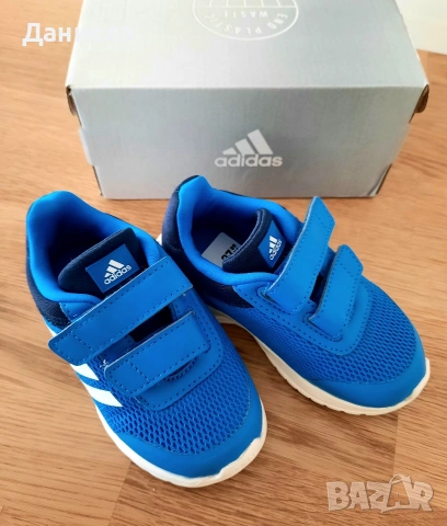 Детски маратонки Adidas, размер 21, нови