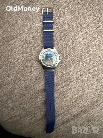 Съветски Командирски часовник Восток , Червена звезда