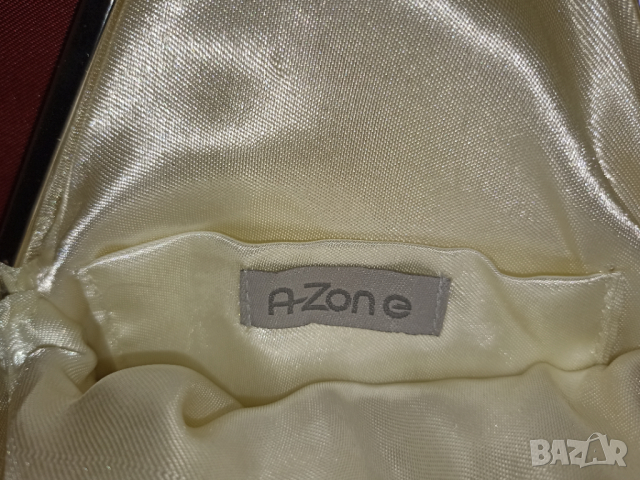 A Zone-Малка сатенена чанта в екрю от сатен с перлички, снимка 5 - Чанти - 36369111