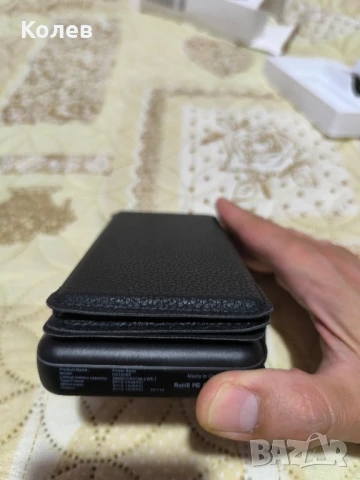 Соларна външна батерия с 4 панела.Solar power bank, снимка 3 - Друга електроника - 50833398