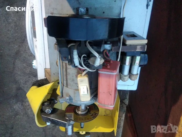 3 в 1 шмиргел, флекс и охлюв. Ел двигател 180 /60 w на 2800 /300 обр направена от мераклия на 220v