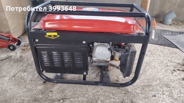 Продавам бензинов генератор HONDA, снимка 4 - Генератори - 53481607