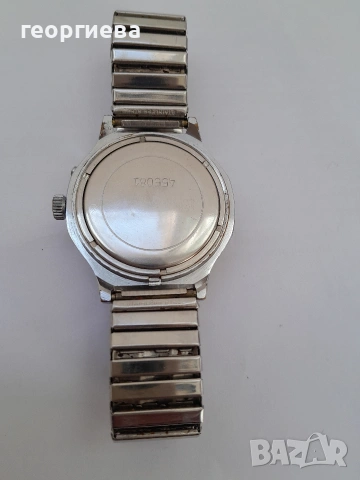 прекрасен часовник Slava,като нов, снимка 5 - Антикварни и старинни предмети - 53745432