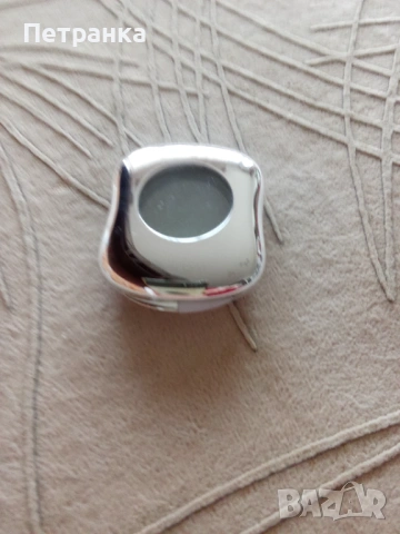 На вашето внимание - Испански, Датски и Полски сенки за очи, снимка 2 - Козметика за лице - 53458031