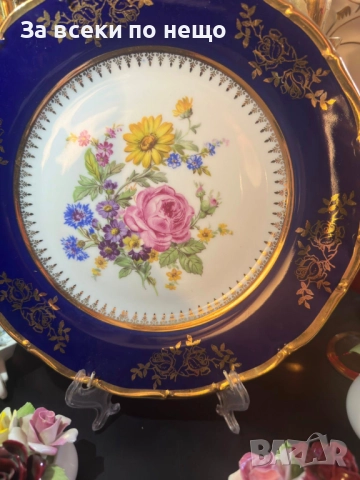 EPIAG Carlsbad Czechoslovakia- уникална красота изобразена върху превъзходно плато 24.5 см Код P1824, снимка 4 - Сервизи - 53002310