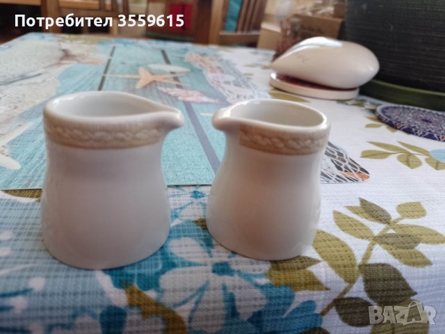 комплект от 2 порцеланови канички от Лондон, снимка 1