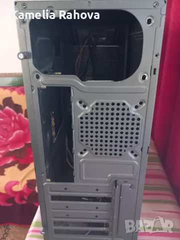Кутия за компютър, снимка 4 - Захранвания и кутии - 47554542