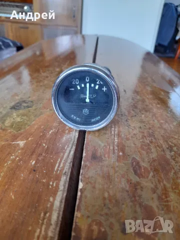 Стар автомобилен уред за зареждане Jaeger