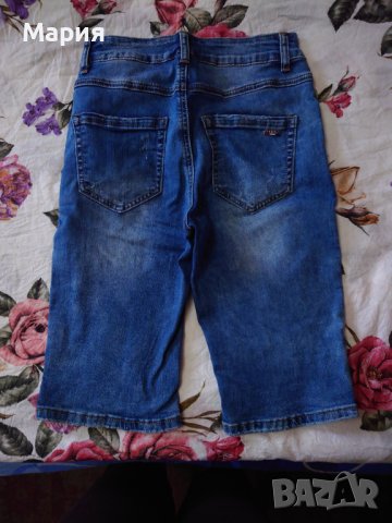 Дамски дънкови бермуди, снимка 2 - Къси панталони и бермуди - 41526405