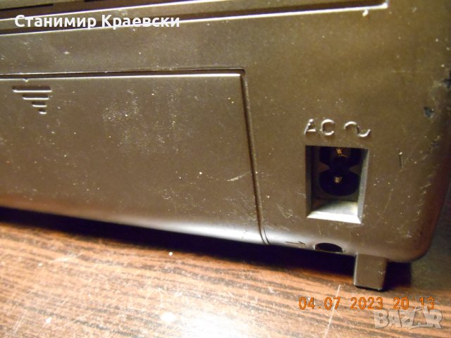 Saba RX125 - Portable 4 band radio vintage 1992, снимка 9 - Радиокасетофони, транзистори - 41500363