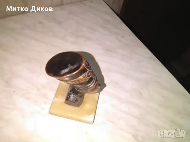 Месингова статуя на Нефертити Н-135мм 40х80мм с мраморен постамон 80х80х18 мм като нова, снимка 4 - Декорация за дома - 48453301