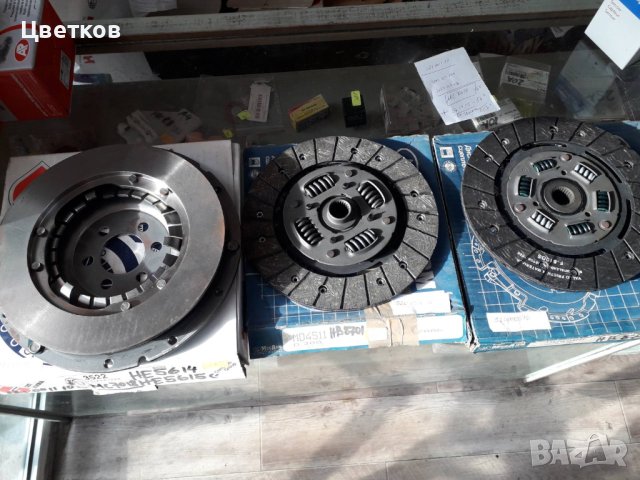 Продава притискателен и феродови дискове за по-стари Фолксваген