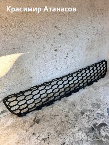 Решетка в предна броня средна за тойота корола версо.53112-0F020, снимка 11 - Аксесоари и консумативи - 44889587