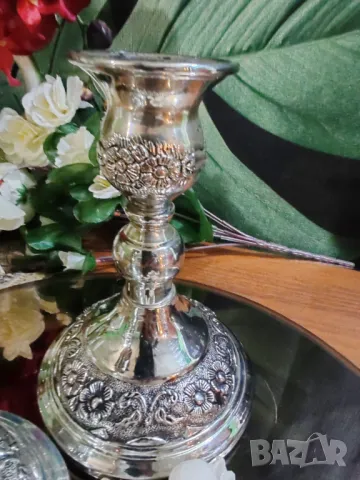 Комплект изключително красиви свещници с богати, изящни гравюри., снимка 7 - Други - 48827486
