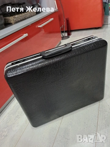 Твърд дипломатически куфар DIPLOMAT с шифър и ключ , снимка 8 - Куфари - 53101433