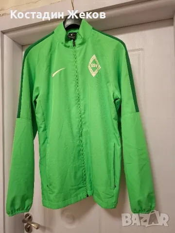 Мъжка оригинална ветровка.   Nike DRI FIT , снимка 1 - Спортни дрехи, екипи - 47406997