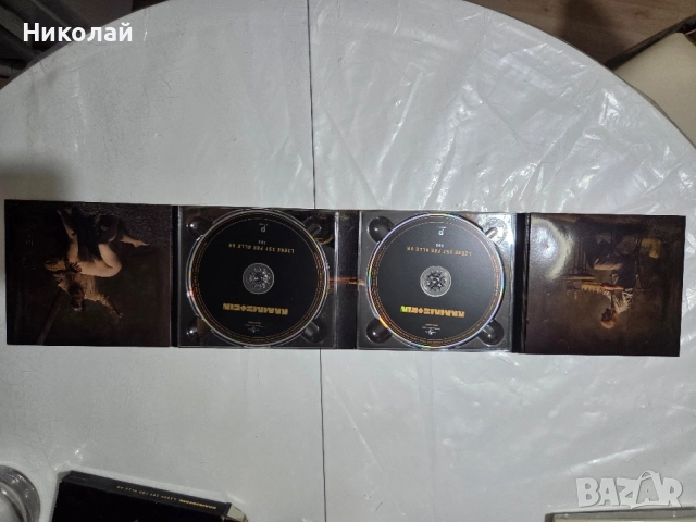 Продавам чисто нов двоен албум на на Rammstein., снимка 4 - CD дискове - 55746845