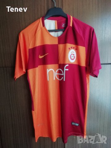 Galatasaray Nike XL размер тениска фланелка Галатасарай екип , снимка 1 - Тениски - 41774646