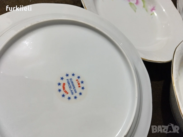 Български порцелан със златен кант , снимка 4 - Сервизи - 52354436