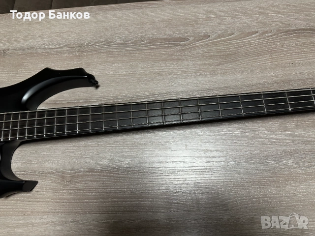 Продавам бас "LTD Black Metal Edition", снимка 8 - Китари - 53541320
