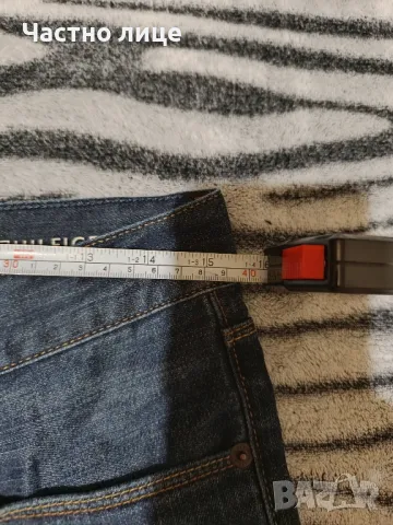 Дънки Tommy Hilfiger оригинални тъмен деним slim fit #30-31, снимка 5 - Дънки - 48016193