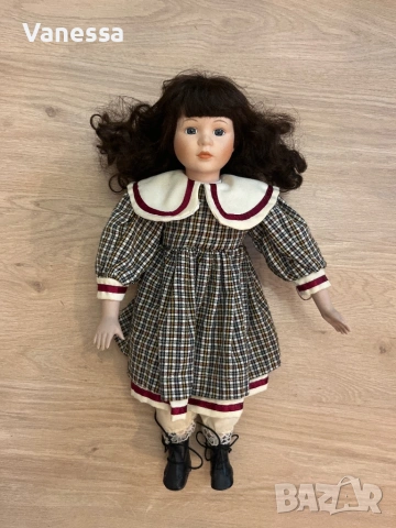 Порцеланова кукла – запазена