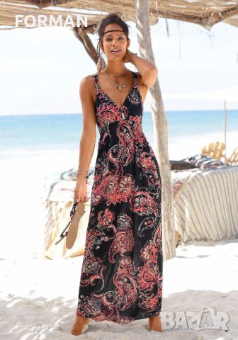 НЕВЕРОЯТНО КРАСИВА черна рокля на цветя с метални аксесоари на раменете, снимка 1