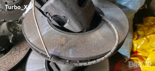 Продавам к-т предни спирачки 324mm за BMW E39, снимка 3 - Части - 45094386