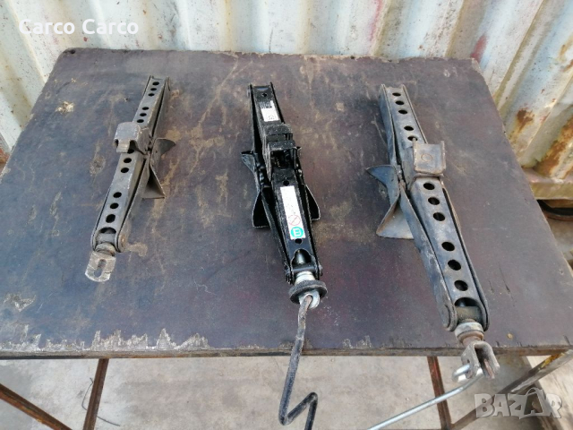 Оригинални Крикове и ключове за всички модели автомобили.  Лада Жигула Фолксваген Ауди БМВ Мерцедес , снимка 16 - Аксесоари и консумативи - 36181417