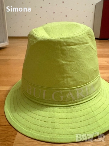 Зелена шапка