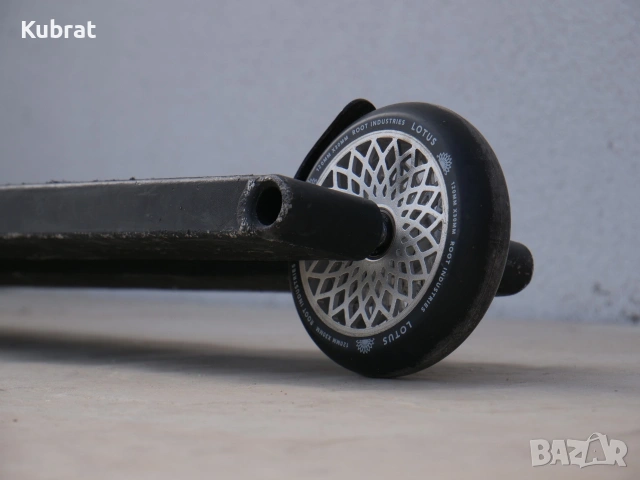 тротинетка за трикове за street, снимка 4 - Скутери и тротинетки - 53844547