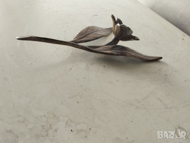 бронзова аликация-цвете, снимка 2 - Антикварни и старинни предмети - 42198849
