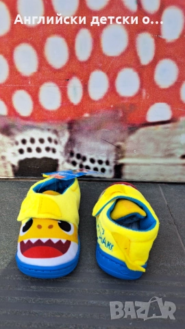 Английски детски пантофи -Baby Shark, снимка 2 - Детски пантофи - 52377771
