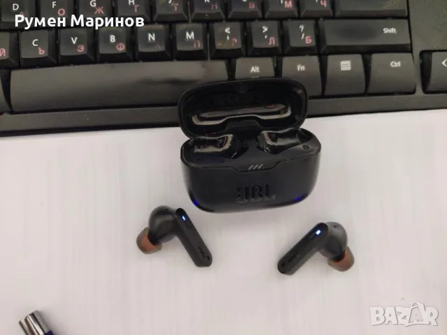 Продавам безжични слушалки JBL, снимка 3 - Bluetooth слушалки - 56084226