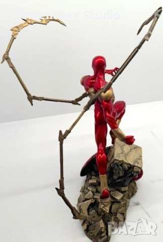 Sideshow Iron Spiderman premium 1/4 фигура статуя Marvel, снимка 4 - Колекции - 53636918