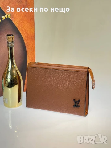 Louis Vuitton Чанта Клъч - Налични Различни Цветове Код E649, снимка 10 - Чанти - 51069599