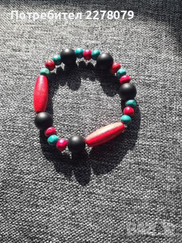 Гривна от оникс и дървени мъниста - ръчна изработка